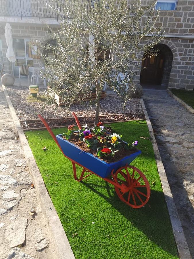 Hotel Miranda Do Douro Exterior photo